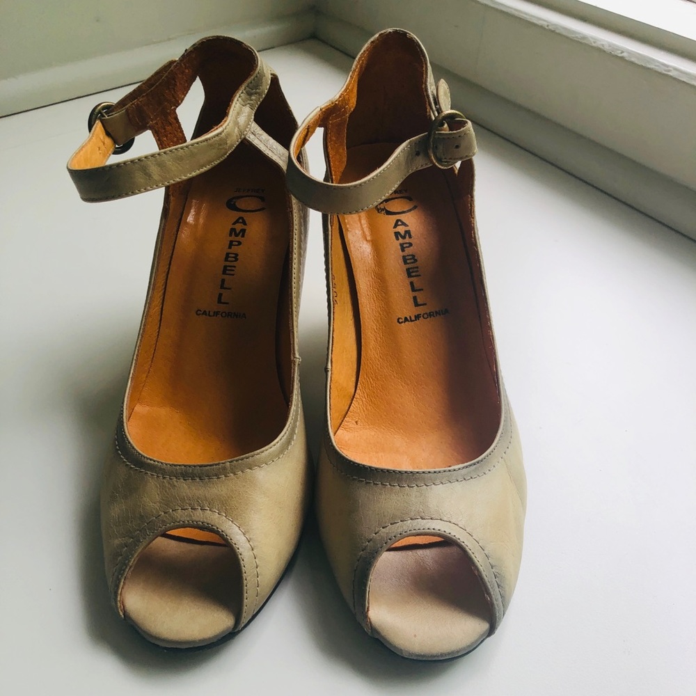 Jeffrey Campbell Peep ankle Heels in Beige